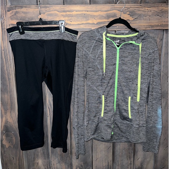 lukka Tops - Workout Capri zip up jacket set